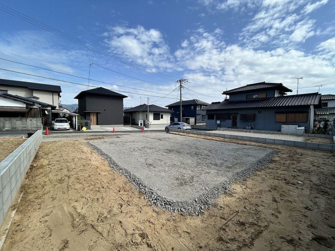 New 4LDK House for Sale Near Chidori Station in Koga - Thumbnail 2
