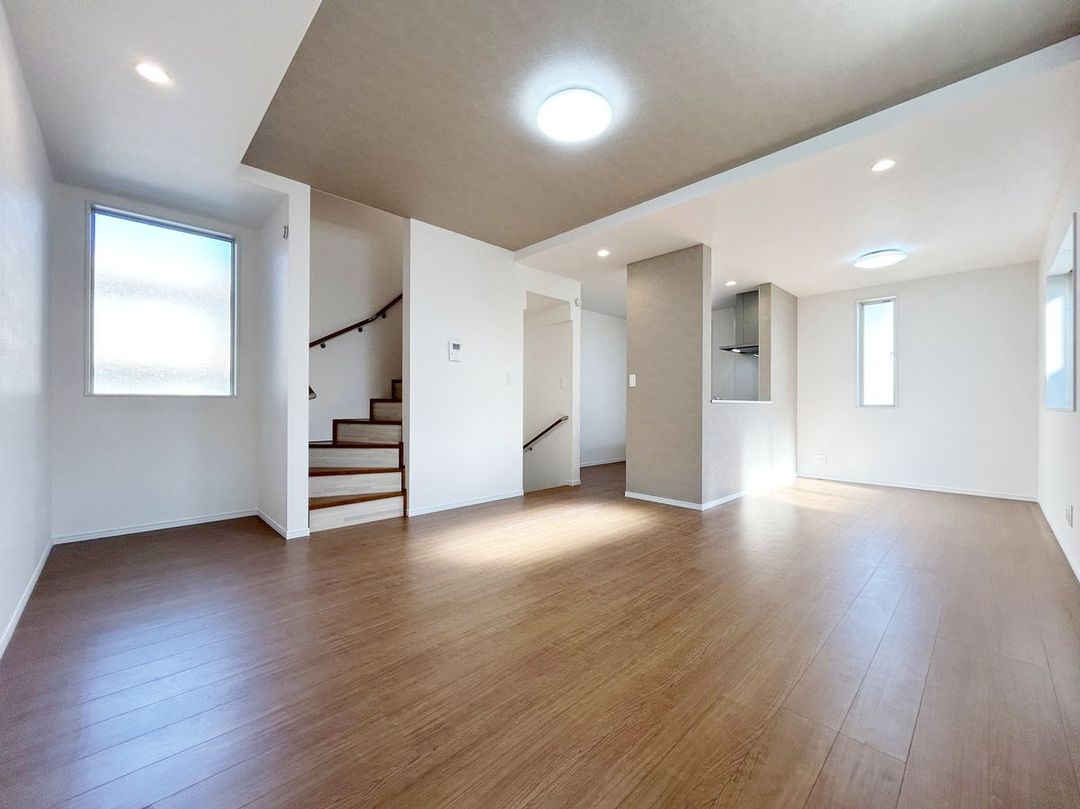 New 2SLDK House in Kawaguchi, Saitama | 98.5㎡ Near Warabi Station - Thumbnail 2