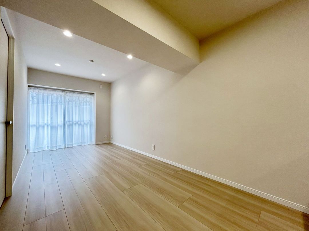 2LDK Apartment with Private Garden in Okusawa, Setagaya - Thumbnail 2