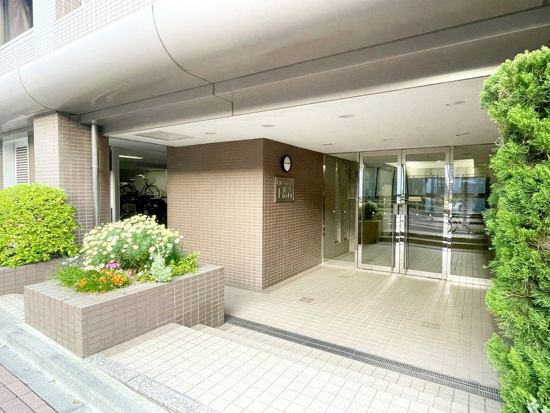 Renovated 2SLDK Apartment in Shinjuku's Ochiai | Fujiwashi City Homes - Thumbnail 2