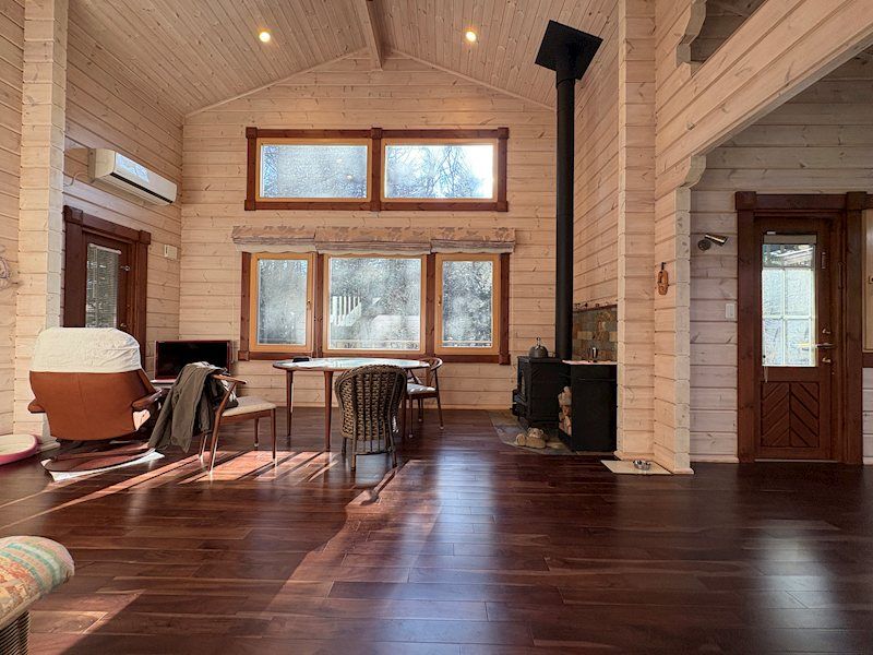Kyu-Karuizawa Log House 2LDK 112m² with Wood Stove - Thumbnail 4