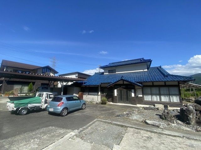 Large 8DK House with Kura Storehouse on 809sqm Land in Ina, Nagano - Thumbnail 2