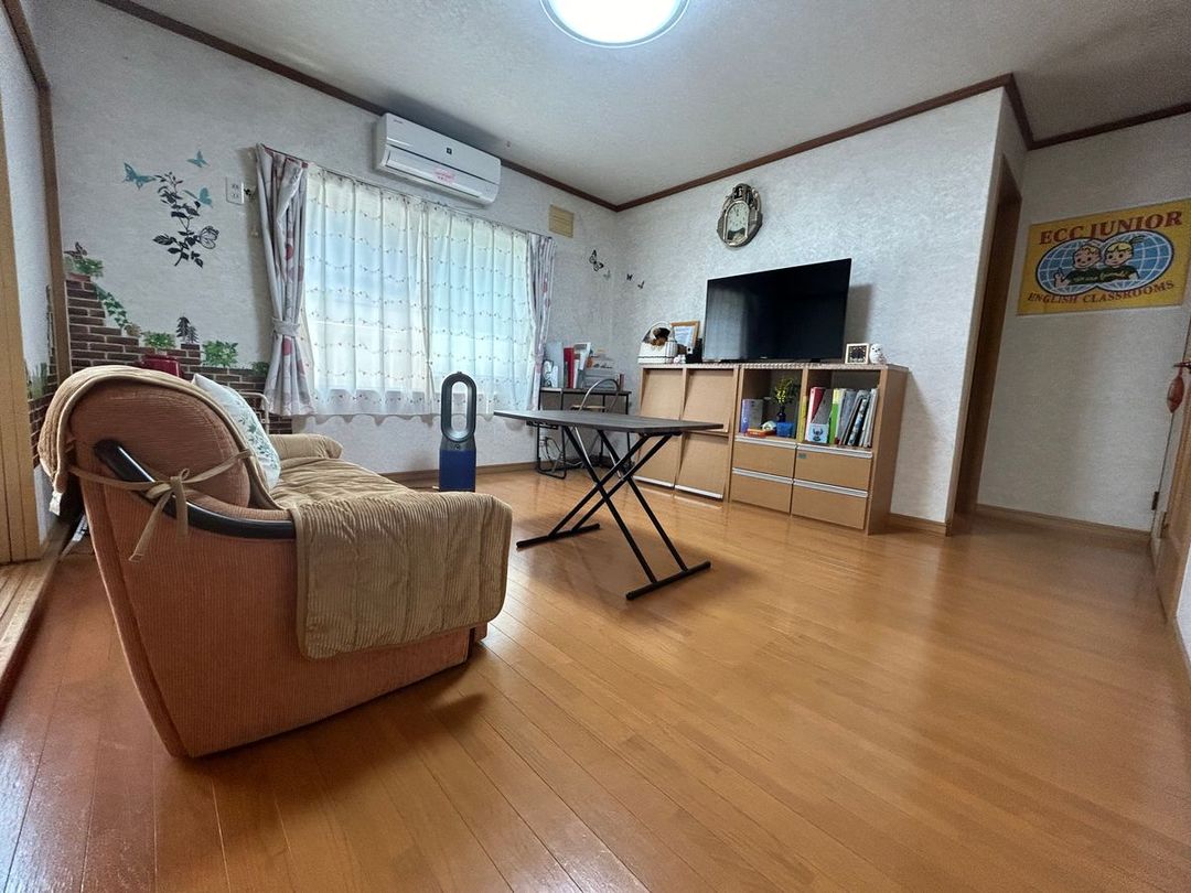 5LDK Two-Generation House for Sale in Sapporo Toyohira-ku - Thumbnail 2