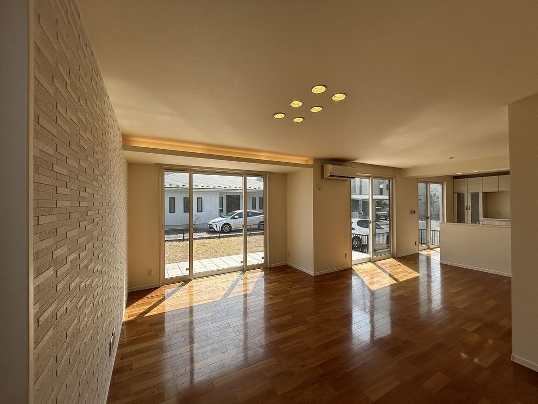 Detached House for Sale in Tomiya, Miyagi - 3SLDK, Solar - Thumbnail 2