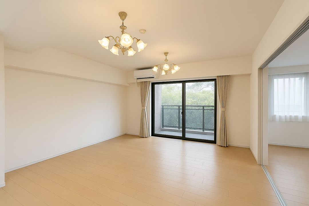 Crest Form Yokohama Rivasis 3LDK Apartment for Sale in Yokohama - Thumbnail 2