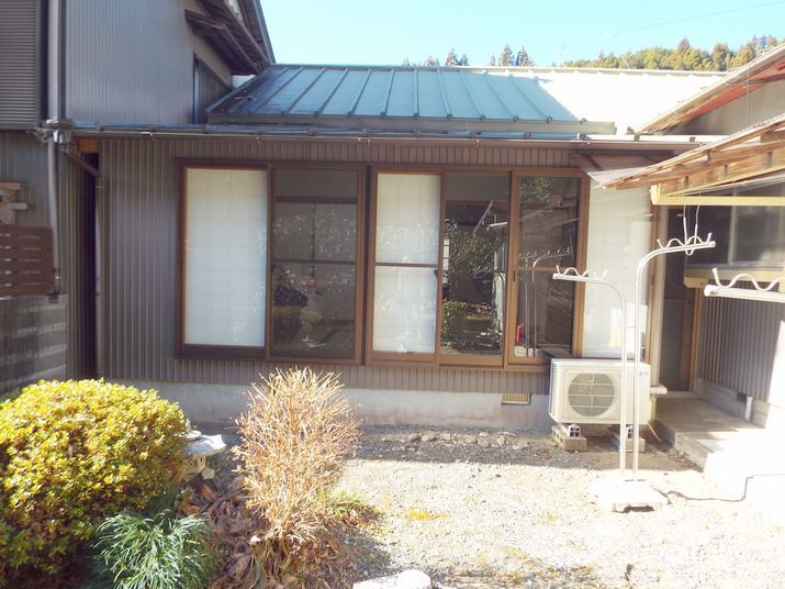 Traditional 6DK House for Sale in Hamamatsu's Rural Tenryu District - Thumbnail 2