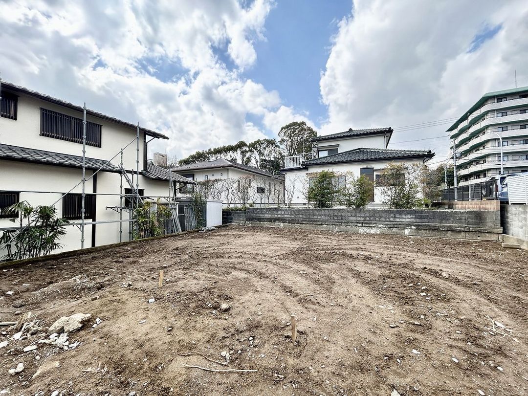 New 4LDK House with Underground Garage in Yokohama's Tori ga Oka - Thumbnail 2
