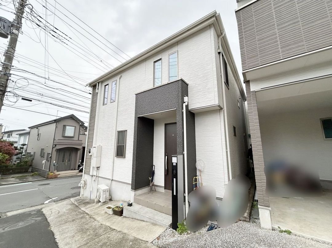 4LDK Detached House for Sale in Yokohama Totsuka Ward - Thumbnail 2