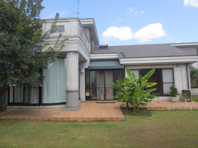 9LDK Family Home on 1335 sqm Land in Suwa City, Nagano - Image 1