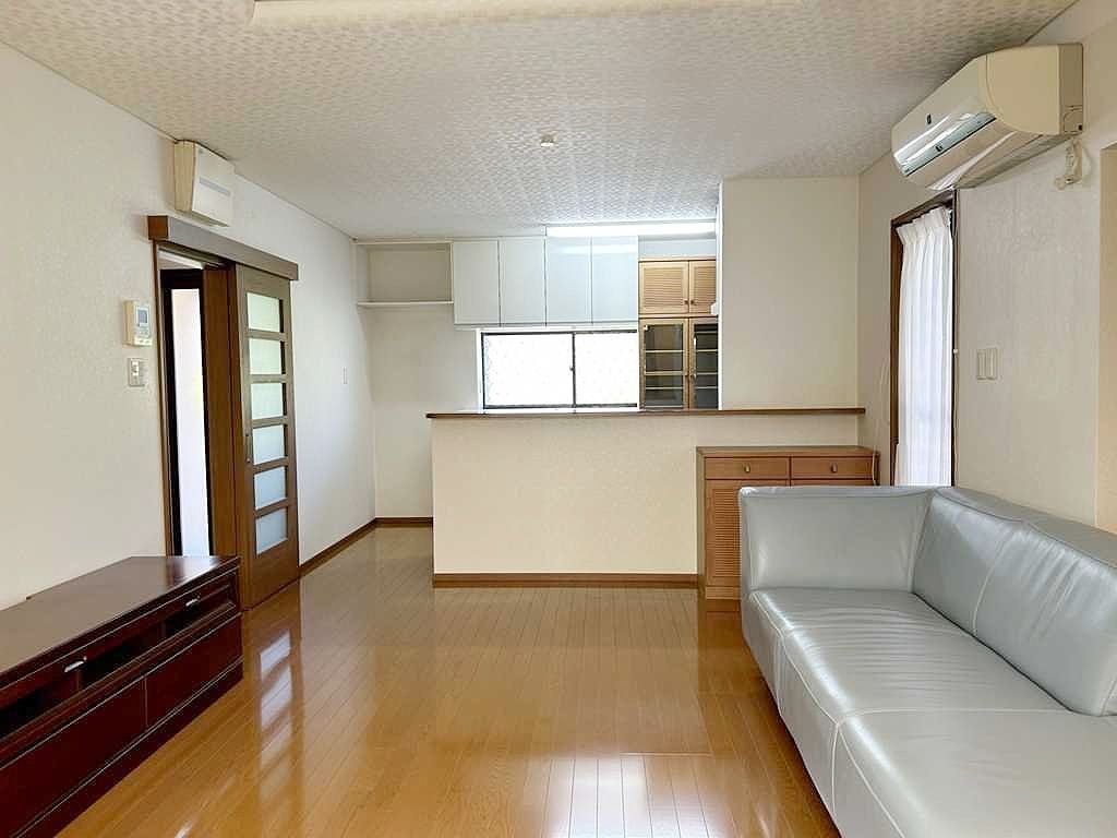 4LDK Used House in Sakai City, Osaka - 108.73 sqm - Thumbnail 2