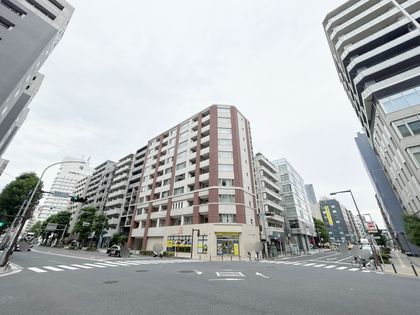 2LDK Apartment for Sale in Naka Ward, Yokohama, Kanagawa - Thumbnail 3