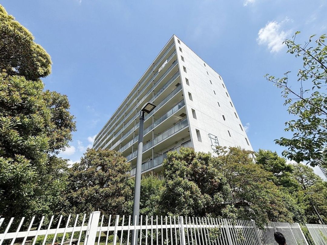 3LDK Apartment for Sale in Totsuka-ku, Yokohama - Thumbnail 2