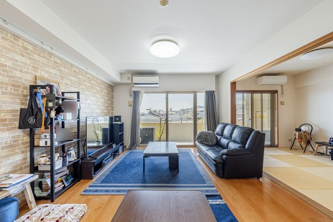 3LDK Apartment for Sale in Dazaifu, Fukuoka - 74.24m² - Thumbnail 2