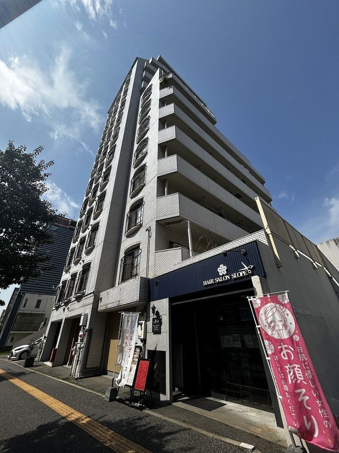 2LDK Apartment for Sale in Sakurazaka, Chuo Ward, Fukuoka City - Thumbnail 2
