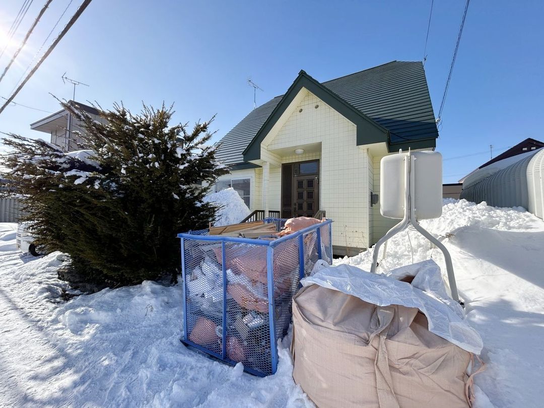 3LDK Detached House for Sale in Chitose, Hokkaido with 2026 Renovations - Thumbnail 2