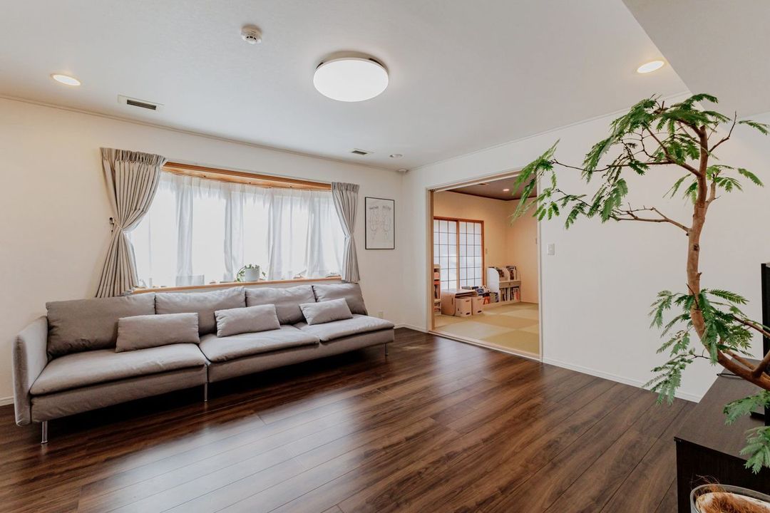 Used 5LDK Detached House for Sale in Tsuzuki-ku, Yokohama - Thumbnail 2