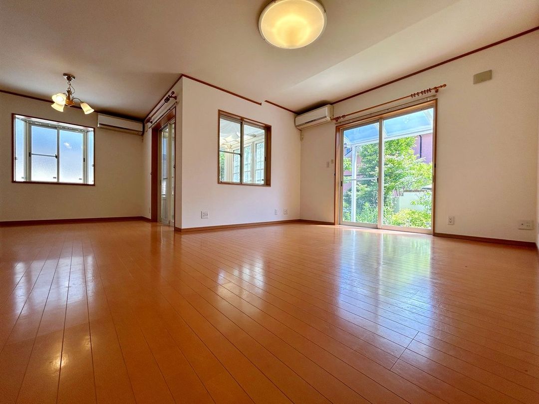 4SLDK Resale House in Minoh City, Osaka – 148.73 sqm - Thumbnail 2