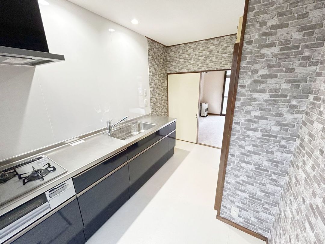 Renovated 4LDK Corner Lot House in Sendai Izumi-ku - Thumbnail 2