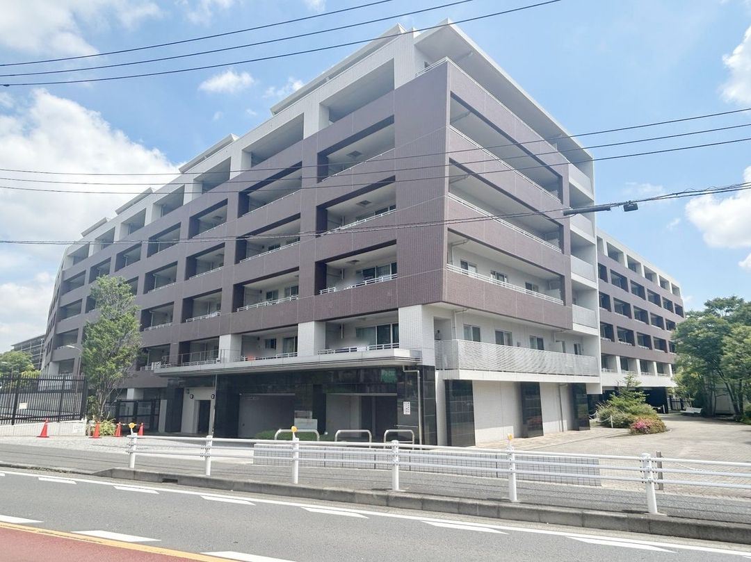 4LDK Apartment for Sale in Totsuka-ku, Yokohama, 86.63 sqm - Thumbnail 2