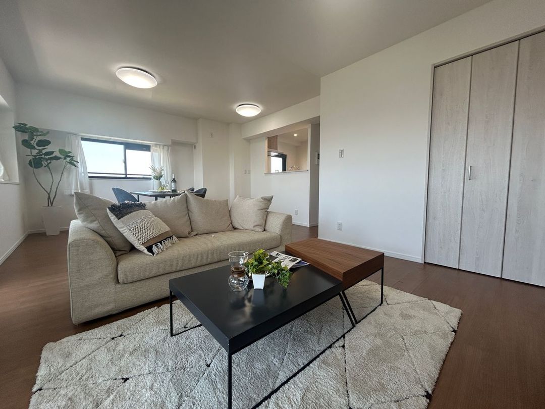 2LDK Apartment for Sale in Fukuoka City Higashi Ward - Thumbnail 2