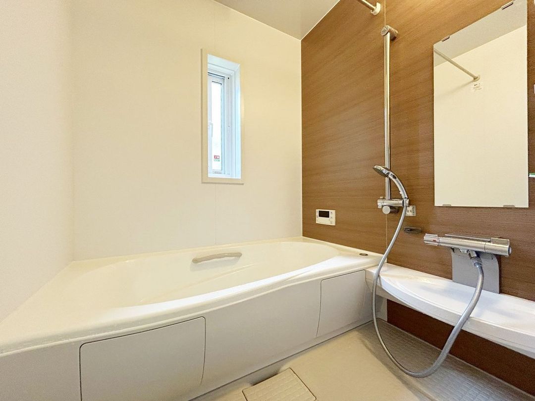 4LDK Detached House in Minoh City, Osaka | Solar Power, 2012 Build - Thumbnail 2