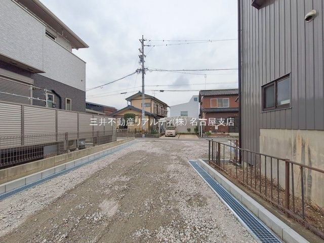 New 4LDK Single-Story House for Sale in Komaki, Aichi - Thumbnail 2