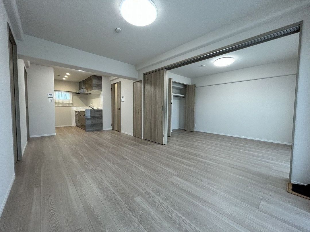 Renovated 3LDK Apartment in Fukuoka Higashi Ward near Yuzu Station - Thumbnail 2