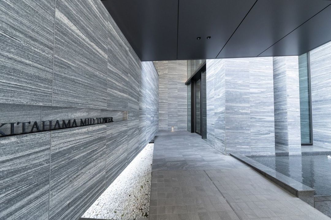 Kitahama Mid Tower 2LDK Apartment for Sale in Osaka - Thumbnail 2