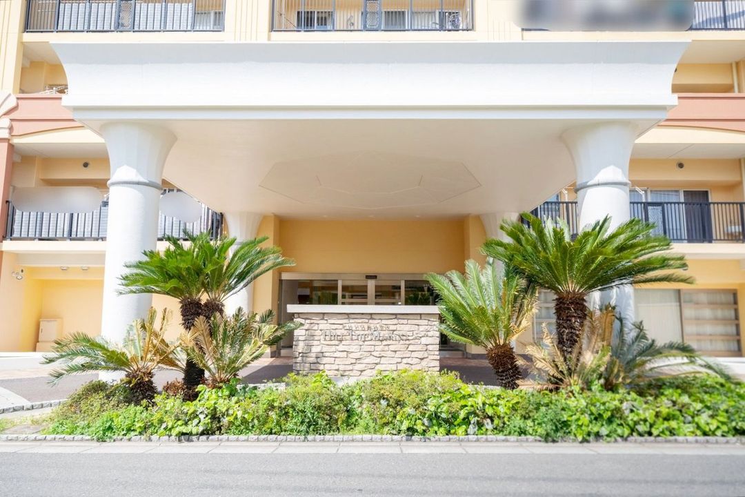 Cocotown Hilltop Marina 3LDK Apartment for Sale in Fujisawa - Thumbnail 2