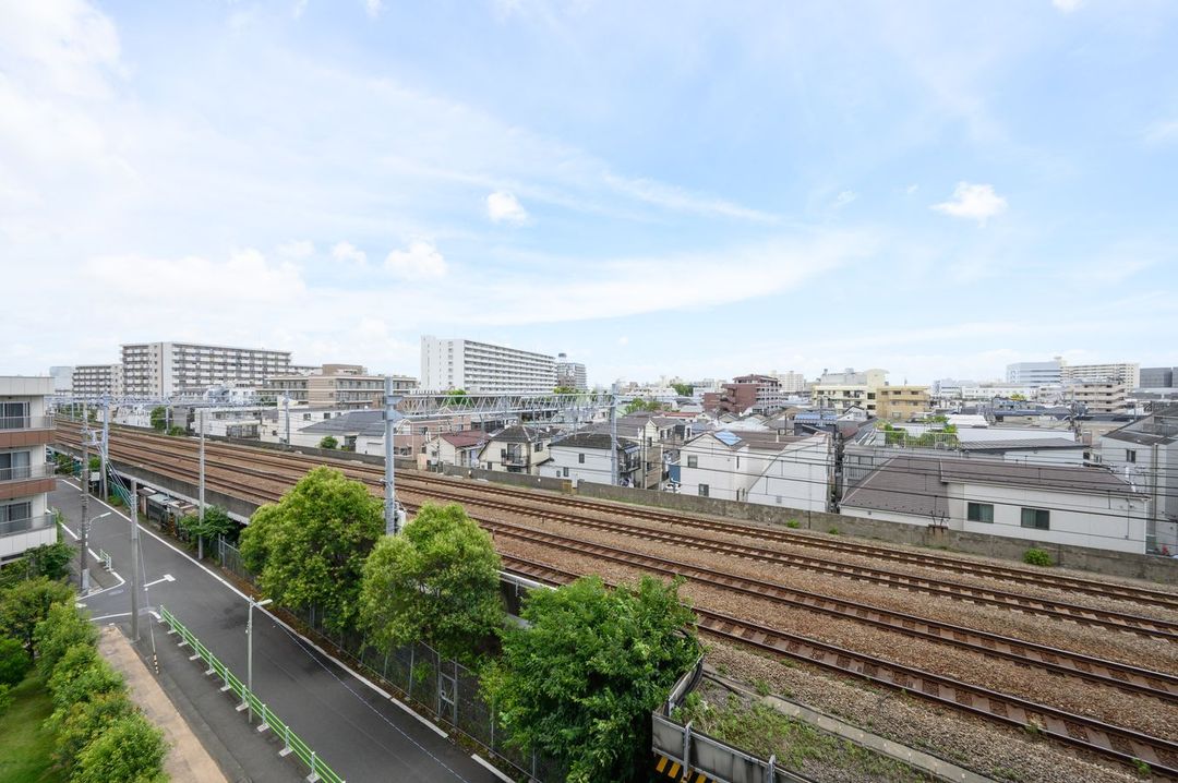 Crest Form Tokyo River Coast 3LDK Apartment in Ota, Tokyo - Thumbnail 2