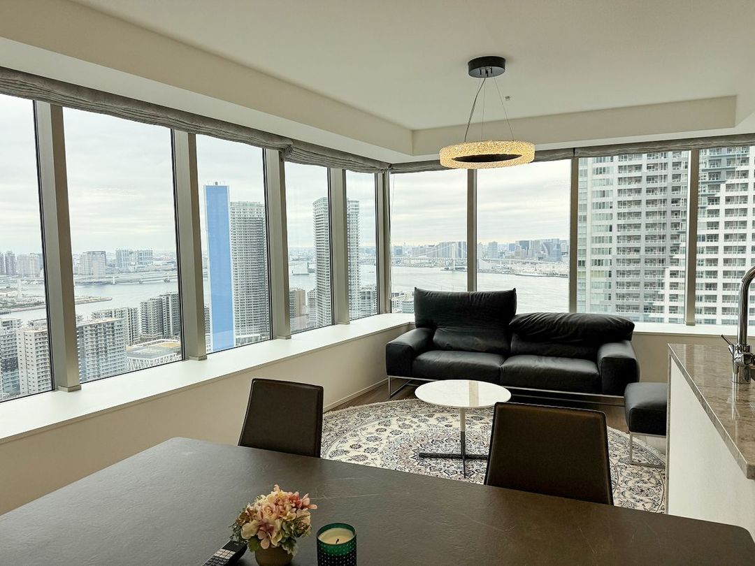3LDK Apartment in Park Tower Kachidoki South, Tokyo - Thumbnail 2