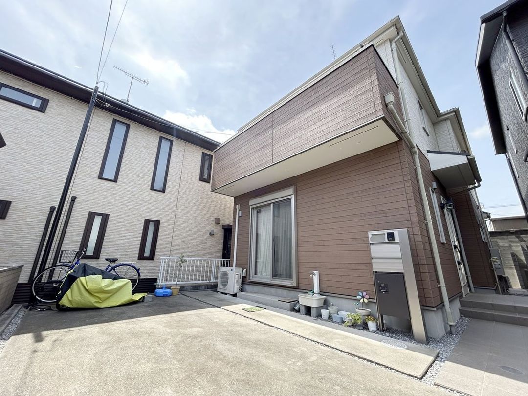 3SLDK Custom-Built House in Kita-ku Saitama Near 2 Stations - Thumbnail 2