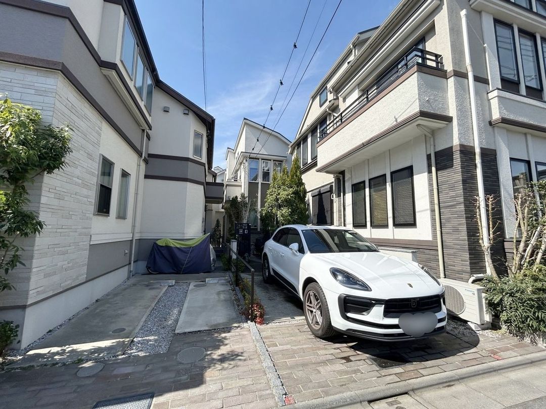 Modern 2020-Built House in Suginami, Tokyo | 3SLDK Near Hamadayama Station - Thumbnail 2