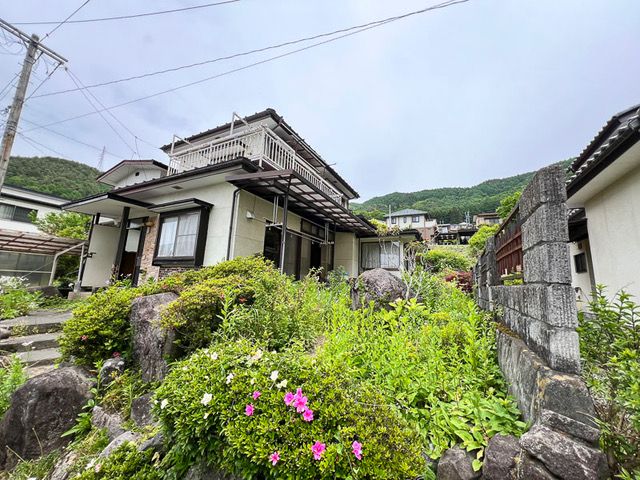 7SLDK House for Sale in Suwa, Nagano - 4.3 Million Yen - Image 1