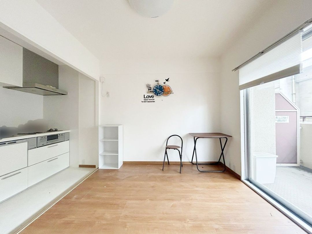 Renovated 1SDK Apartment in Fukushima Ward, Osaka | Sun Glare Noda - Thumbnail 2