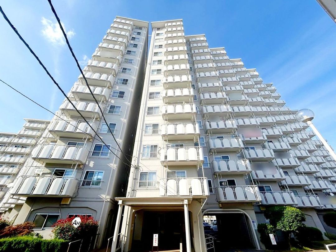 2LDK Apartment for Sale in Kamitabashi, Itabashi-ku, Tokyo - 53.22 sqm - Thumbnail 2