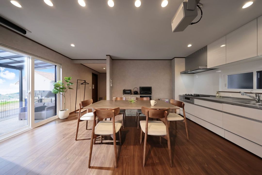 3-Story Vacation Home with Open-Air Bath in Shirahama, Wakayama - Thumbnail 4