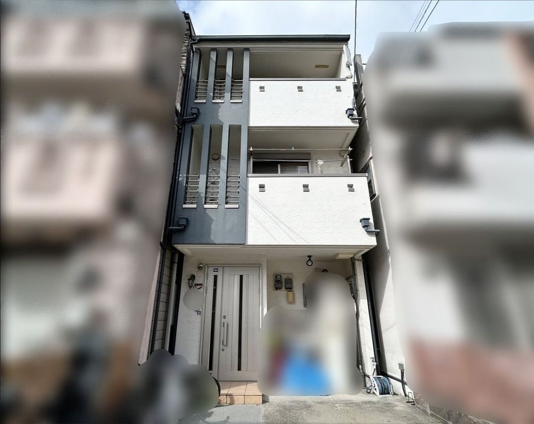 4LDK Detached House for Sale near Tokuan Station, Osaka - Thumbnail 2