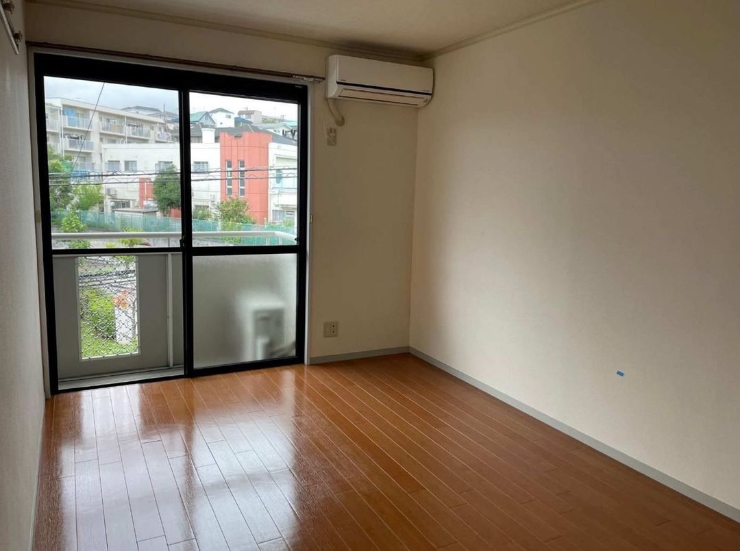 Séjour Ace 8-Unit Apartment Building for Sale in Kawasaki - Thumbnail 3