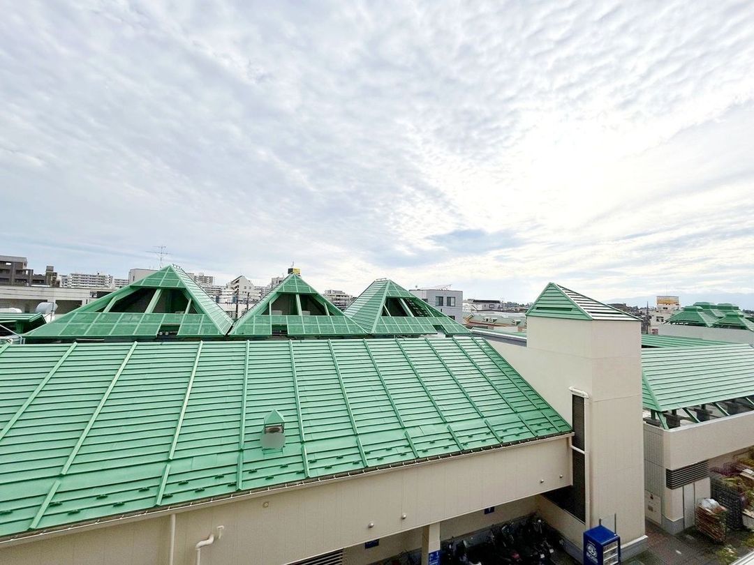 Renovated 3LDK Apartment Near Sagamiono Station, Kanagawa - Thumbnail 2