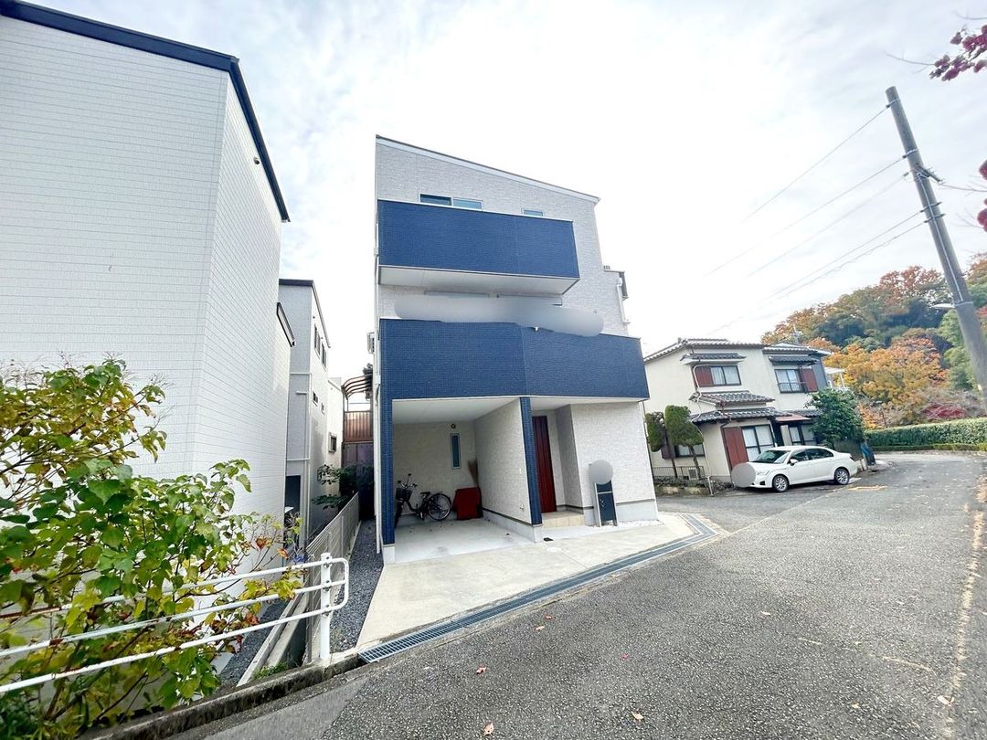 4LDK Detached House for Sale in Ibaraki, Osaka - Thumbnail 2