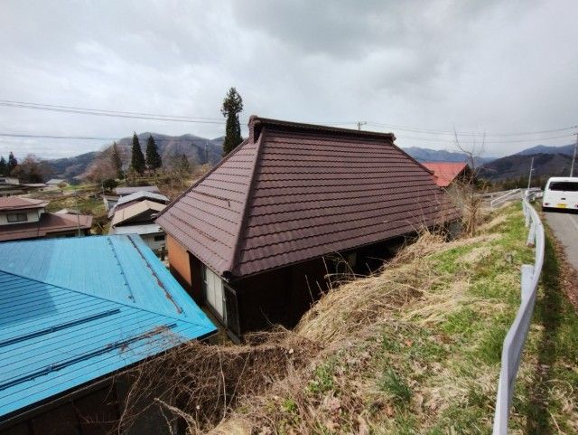 Renovated 3LDK Kominka in Nagano City with Storage Shed - Thumbnail 3