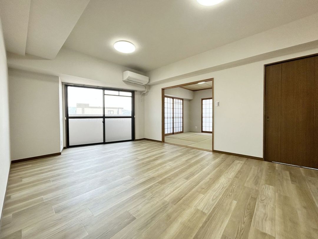 4LDK Apartment in Koga City, Fukuoka - 83.57m² - Thumbnail 2