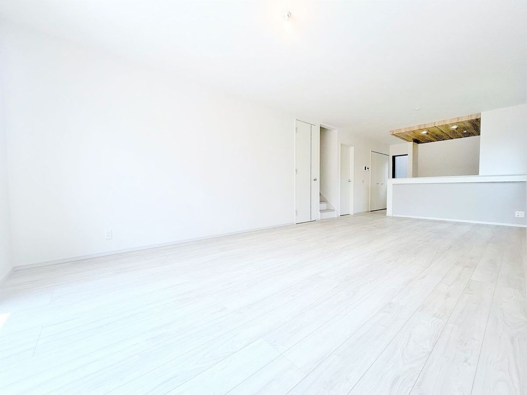New 4LDK House for Sale in Atsugi Minami-cho, Kanagawa - Thumbnail 2