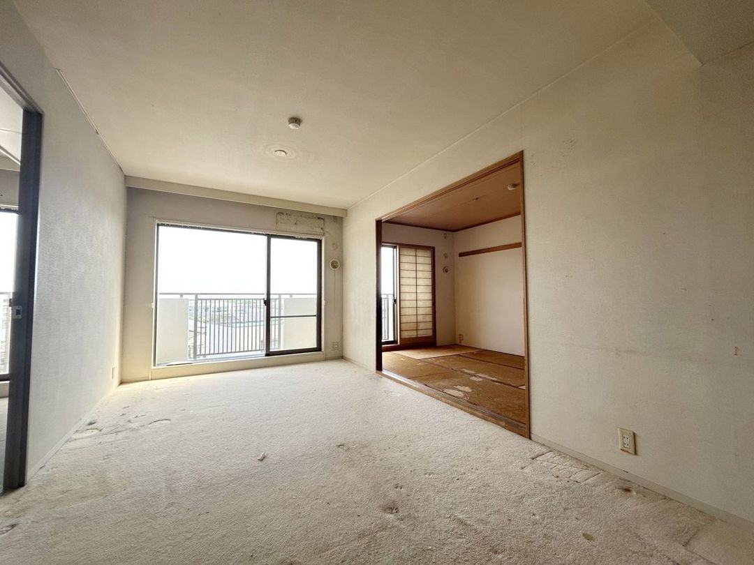 3LDK 74.46m² Top Floor Apartment in Chigasaki, Kanagawa - Thumbnail 2