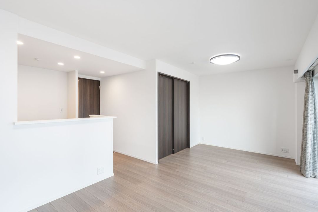 2SLDK Apartment for Sale in Okayama City Kita Ward - Thumbnail 2