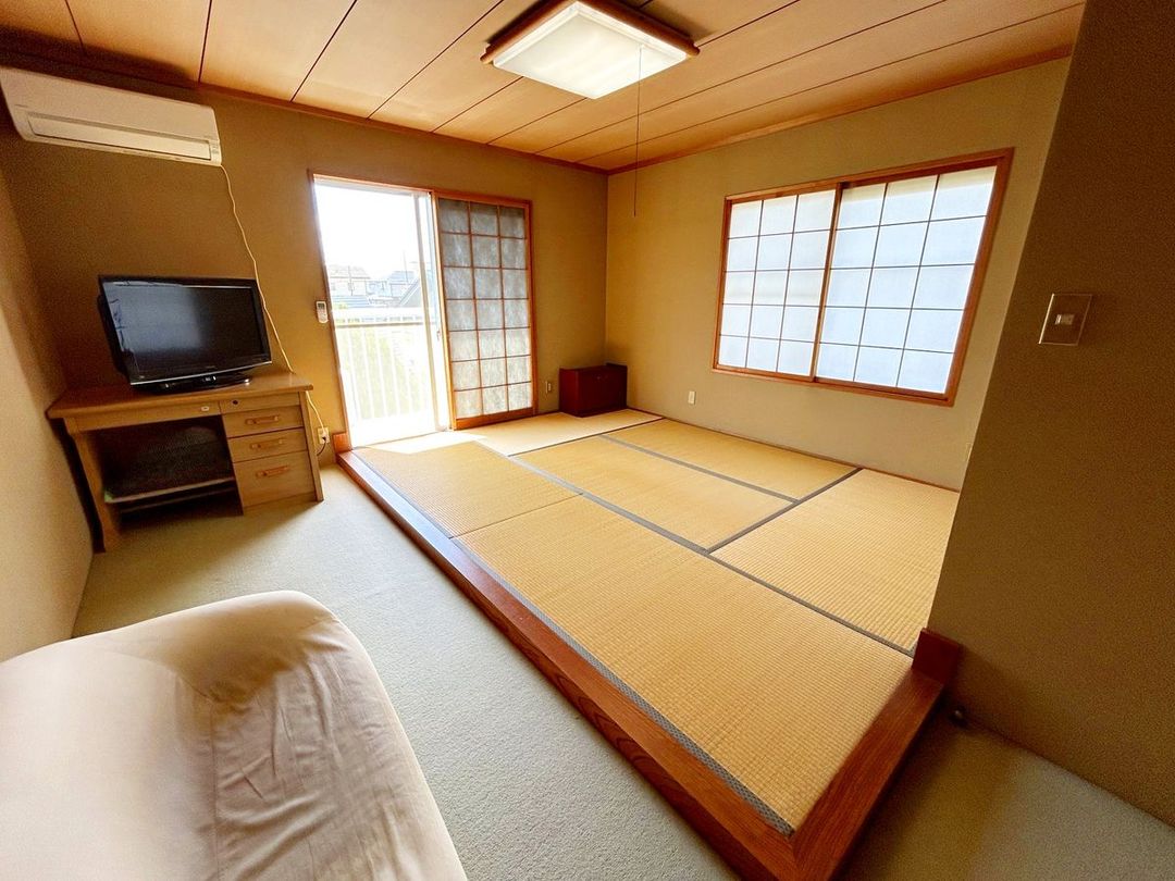 Renovated 5LDK Family House in Sendai Wakabayashi Ward - Thumbnail 2