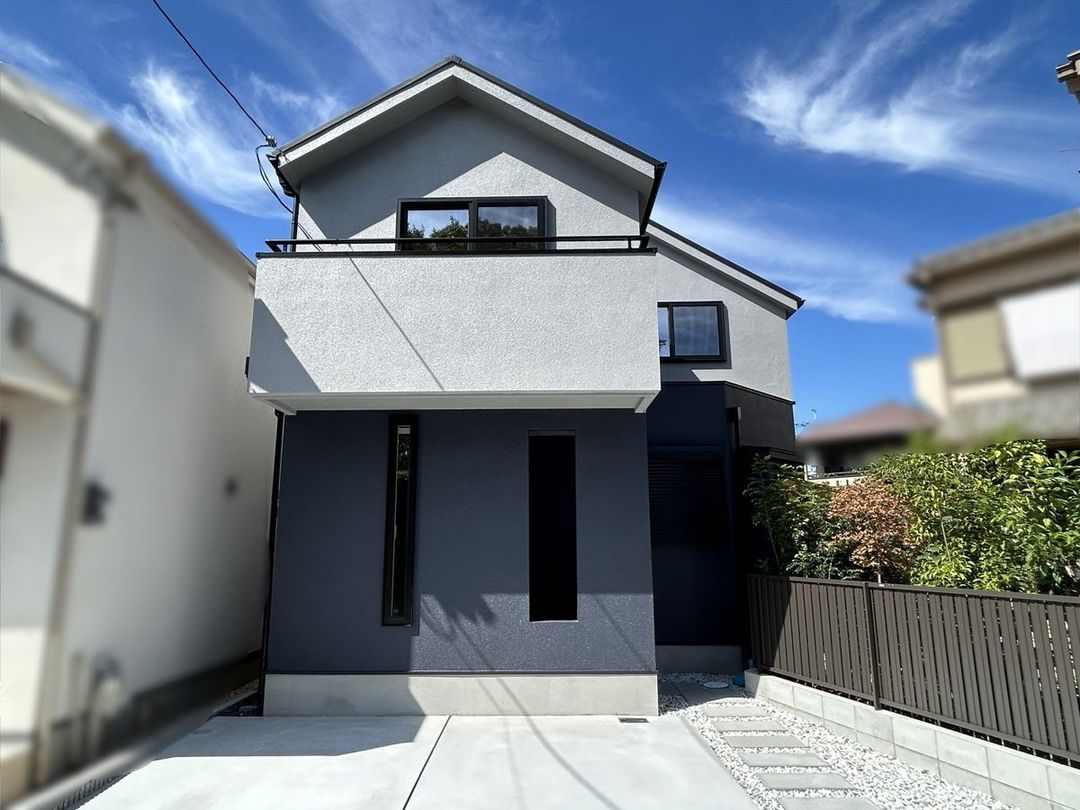 3LDK Detached House for Sale in Toyonaka, Osaka - Thumbnail 2