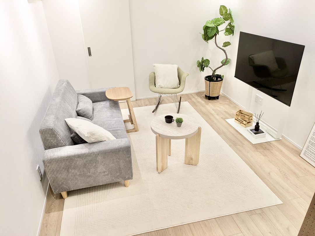 2LDK Designer Maisonette Apartment in Setagaya, Tokyo - Thumbnail 3