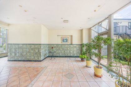 2LDK Apartment for Sale in Naka-ku, Yokohama - 56.58 sqm - Thumbnail 4